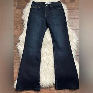 Kancan women’s bootcut high rise jeans. Size: 7/27